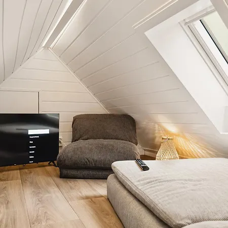 Apartamento 2024 Renovated Luxury Penthouse! Up To 9 Guests! Bergen