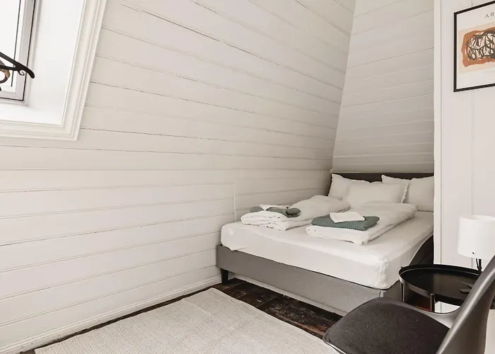 شقة 2024 Renovated Luxury Penthouse! Up To 9 Guests! برغن